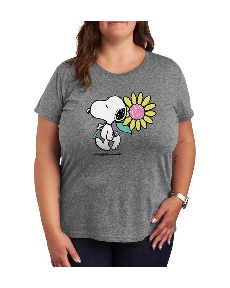 Plus Size Trendy Peanuts Graphic T-shirt Gray $11.41 Tops