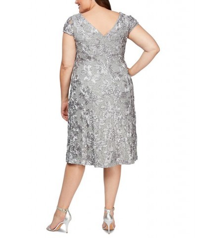 Plus Size Rosettes Lace A-Line Dress Gray/Silver $77.19 Dresses